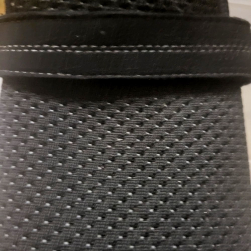 Breathable Perforated Slip-On Flats for Women in Black - Picture 10 of 12